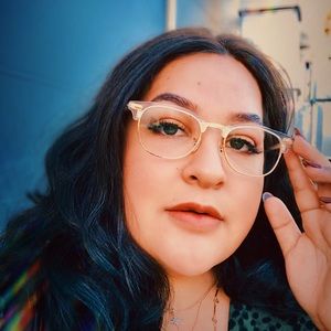 Meet your Posher, Victoria